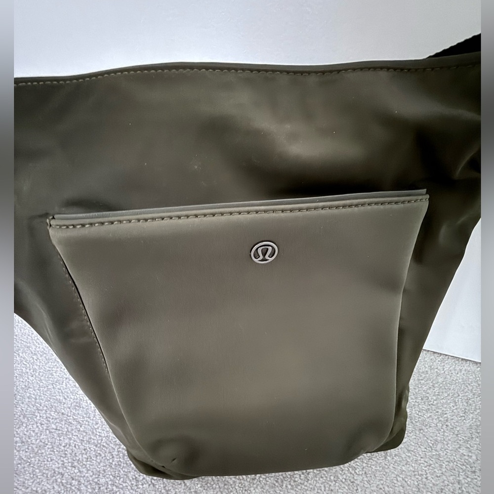 lululemon athletica Olive Crossbody Bag